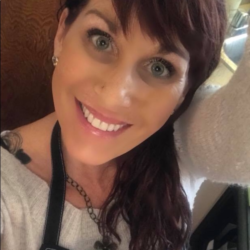 Meet your Posher, Denyse